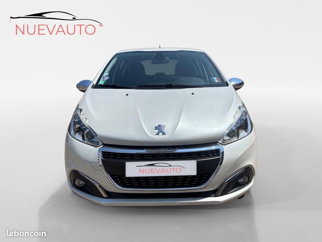 PEUGEOT 208 1.2 PureTech 82ch BVM5 Allure (image 9)