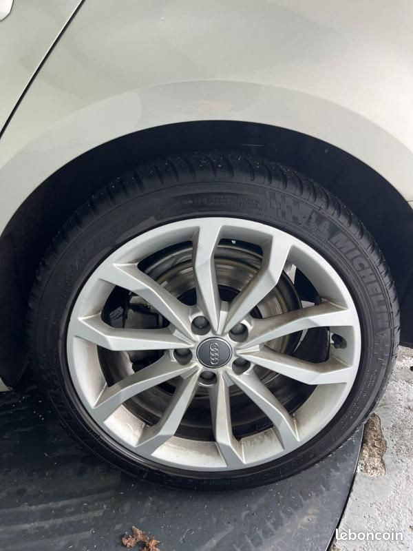 Audi A4 Avant 2.0 TDI 190 S tronic 7 Quattro Design Luxe (image 17)