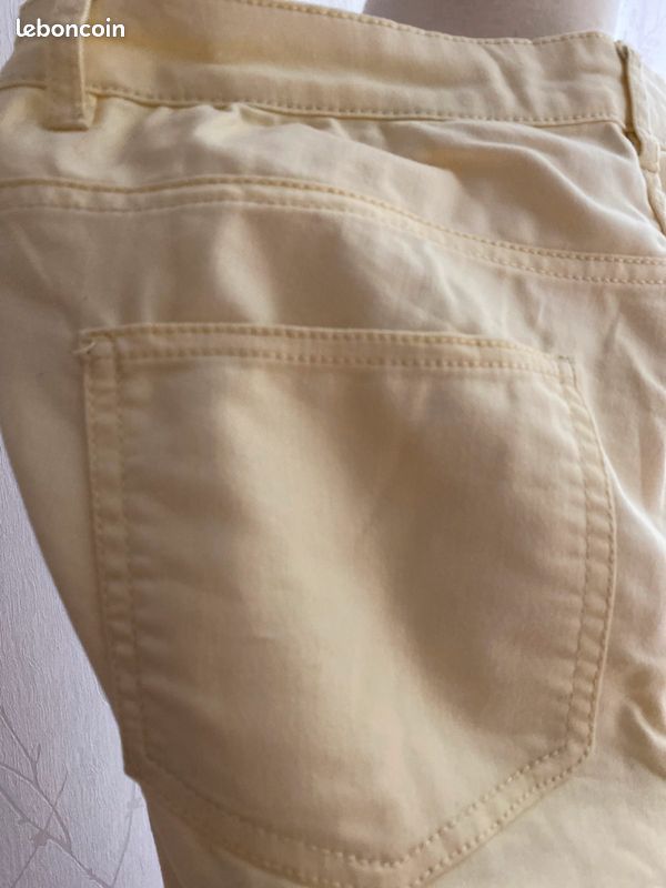 Pantalon 3/4 jaune (image 3)