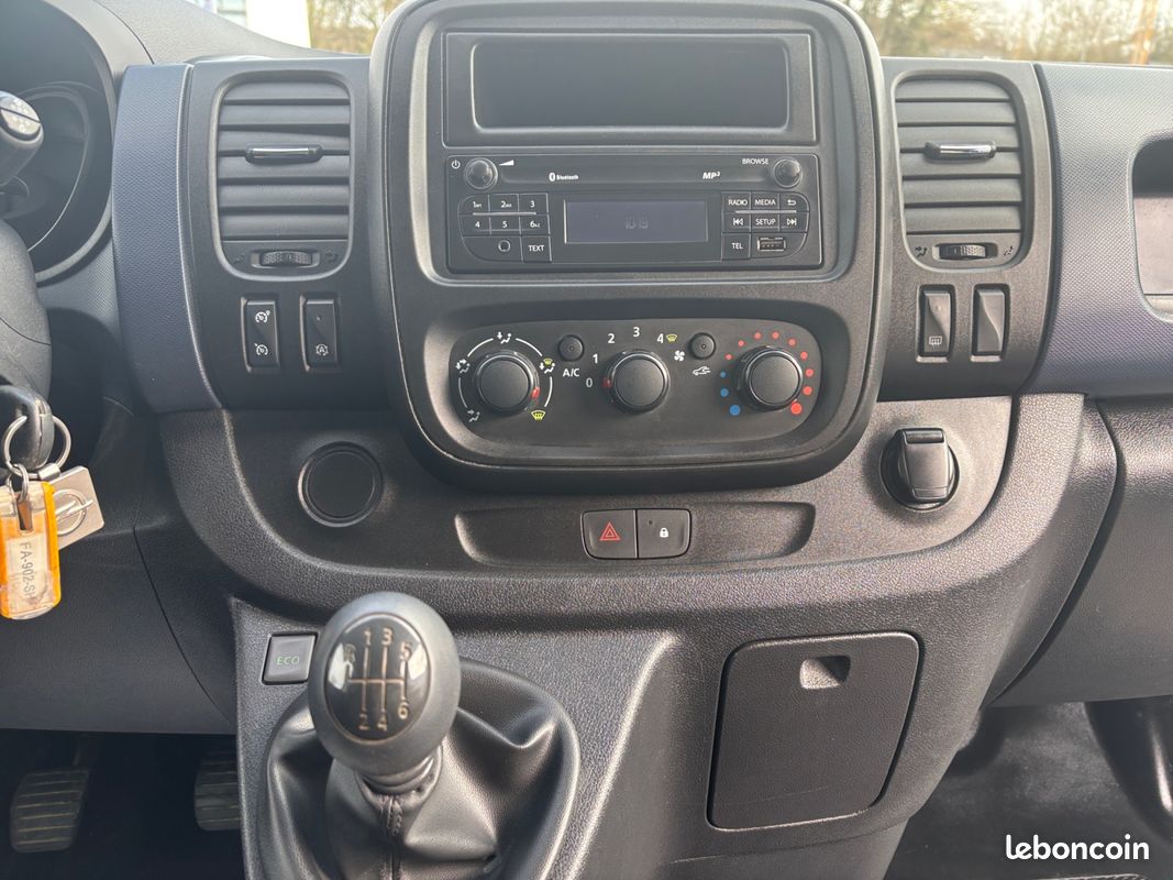 OPEL VIVARO F2900 L2H2 1.6 CDTI 125 ECOFLEX PACK CLIM + TVA Récupérable (image 12)