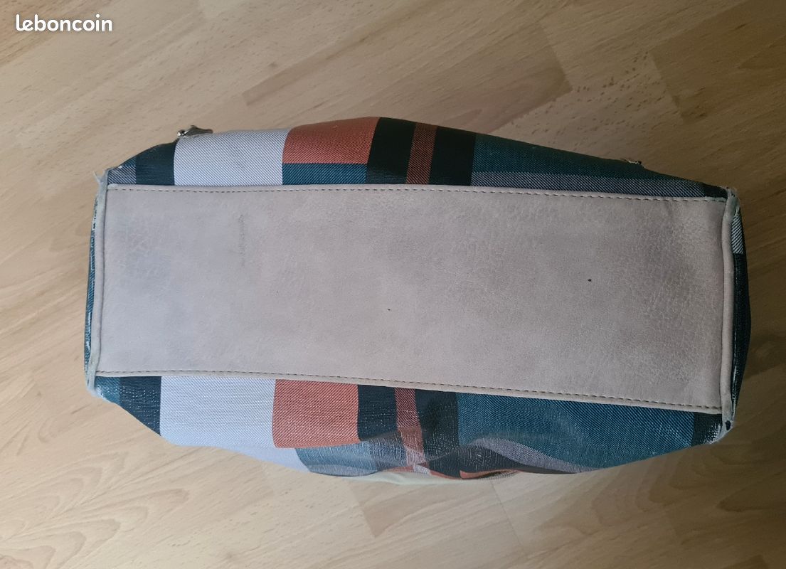Sac femme porté main ou épaule (image 4)