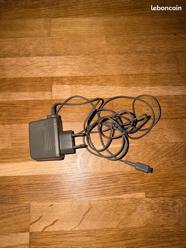 Chargeur nintendo 2DS / 3 DS (image 1)