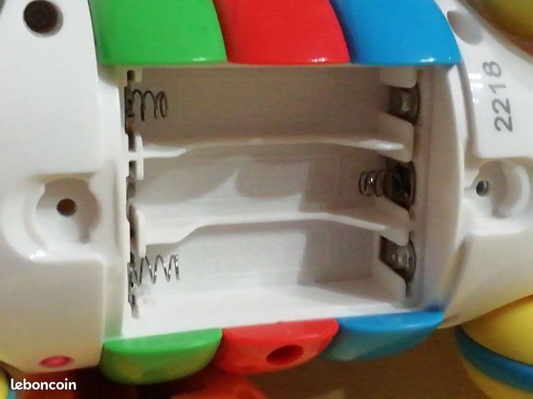 Petit chien musical télécommandé (image 9)