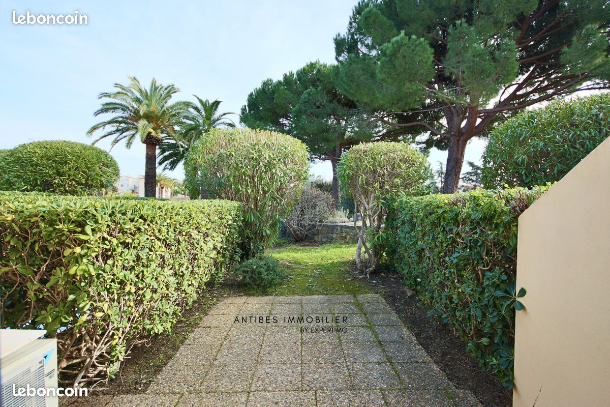 Appartement 2 pièces 42 m² · à Antibes · 42 m² · 220 000 €