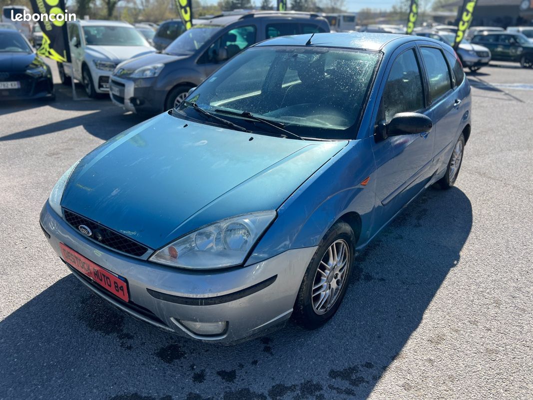 FORD Focus Berline FOCUS BASE tdci 115 (image 1)