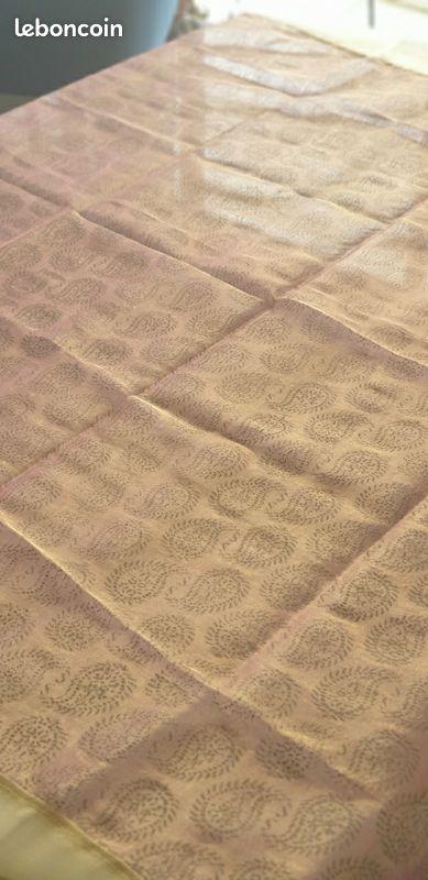 Nappe festive 160x160 or et rose - Fibre métallique - Excellent état (image 12)