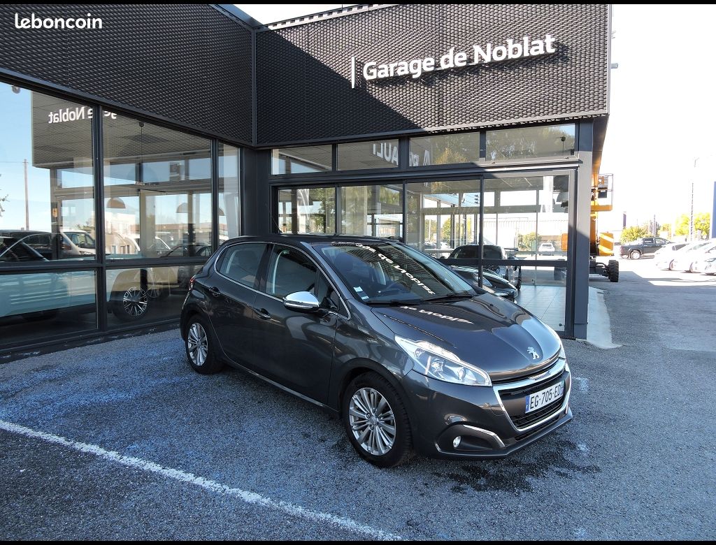 Peugeot 208 ALLURE PURETECH 82CH BVM5 (image 1)