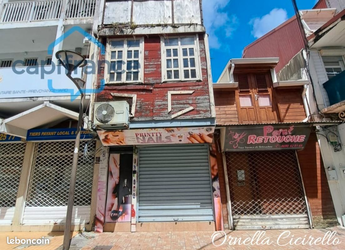 Immeuble 6 pièces 78 m² · à Pointe-À-Pitre · 78 m² · 98 000 €