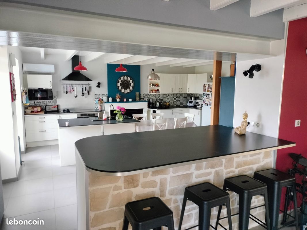 Maison 8 pièces 202 m² · à La Taillée · 202 m² · 349 500 €