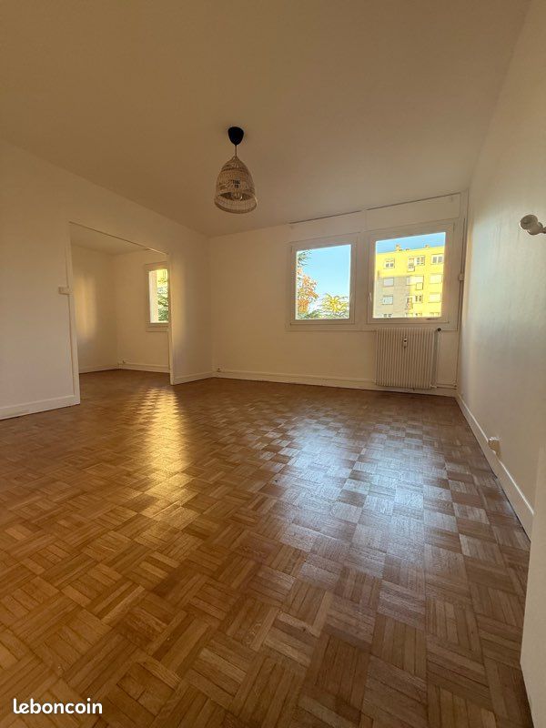 Appartement 4 pièces 70 m² · à Dijon · 70 m² · 930 €/mois