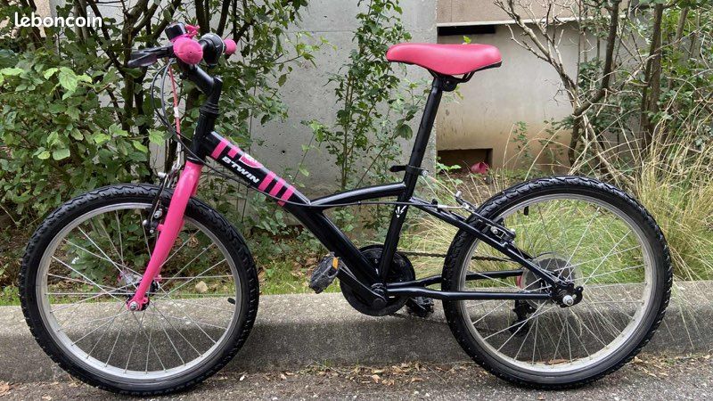 Vélo btwin 20 pouces pour fille 6-10 ans en très bon Vélos