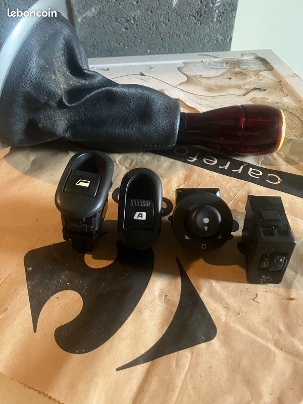 Commande lève vitre rétro phare Citroën c3 (image 1)
