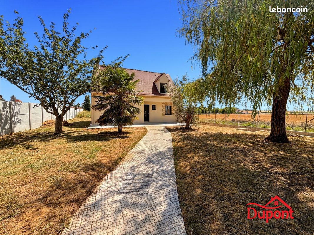 Maison 4 pièces 110 m² · à Rozay-en-Brie · 110 m² · 310 000 €