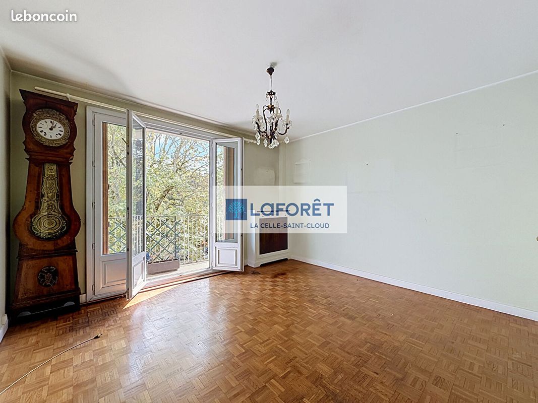 Appartement 3 pièces 67 m² · à La Celle-Saint-Cloud · 67 m² · 245 000 €