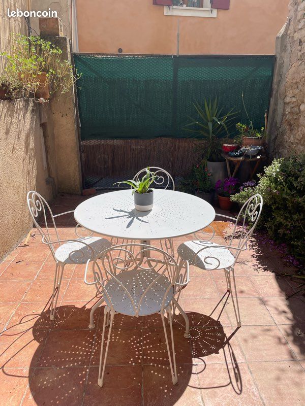 Maison 2 pièces 60 m² · à Cucuron · 60 m² · 850 €/mois