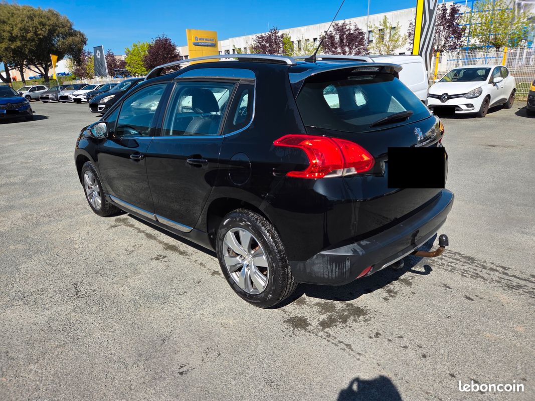 PEUGEOT 2008 1.6 EHDi 115 FAP Allure (image 3)
