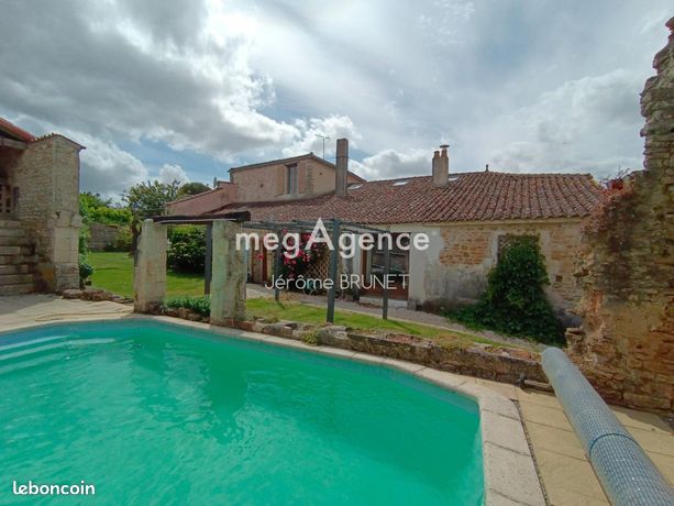 Maison 12 pièces 296 m²