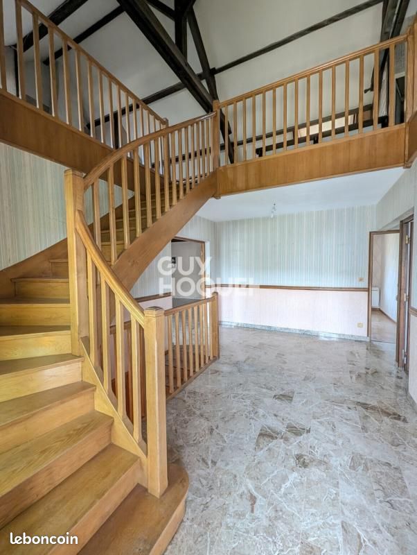 Maison 9 pièces 223 m² · à Dijon · 223 m² · 579 000 €