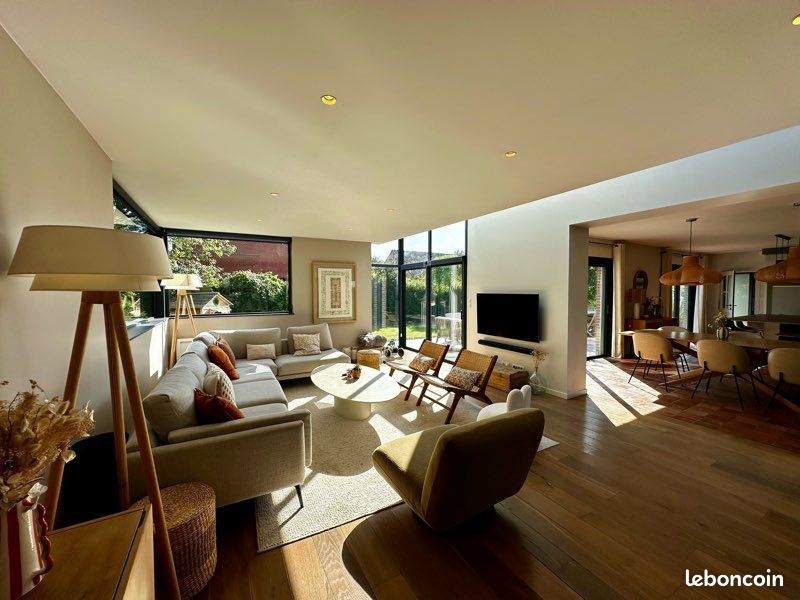 Maison 4 pièces 150 m² · à Sailly-sur-la-Lys · 150 m² · 490 000 €