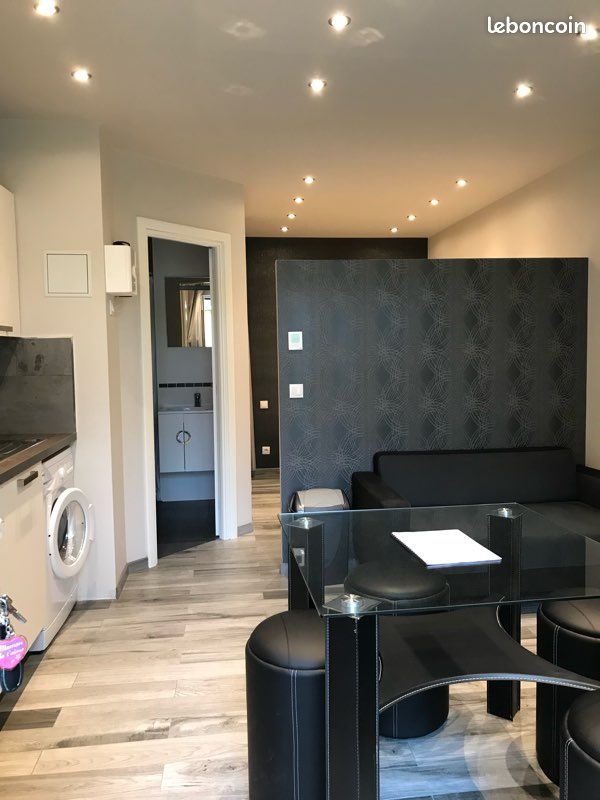 Appartement 1 pièce 24 m² · à Divonne-les-Bains · 24 m² · 990 €/mois