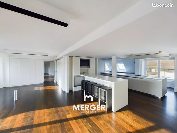 Appartement 5 pièces 272 m²