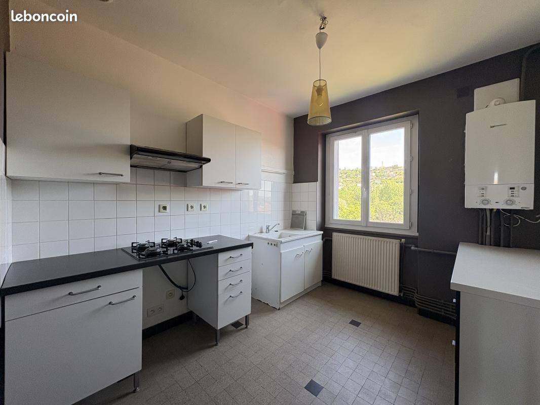 Appartement 4 pièces 79 m² · à Le Puy-en-Velay · 79 m² · 610 €/mois