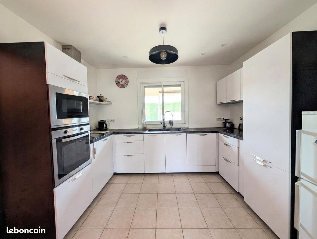 Maison 4 pièces 90 m² · à Nohic · 90 m² · 235 000 €