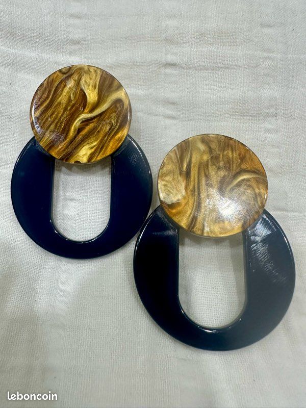 Boucles fantaisies oreilles percées (image 1)