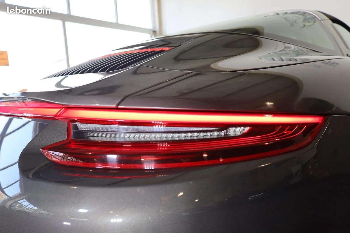 Porsche 911 TARGA 4 GTS * 450 ch * PDK * Burmester * PDLS+ * R20 (image 7)