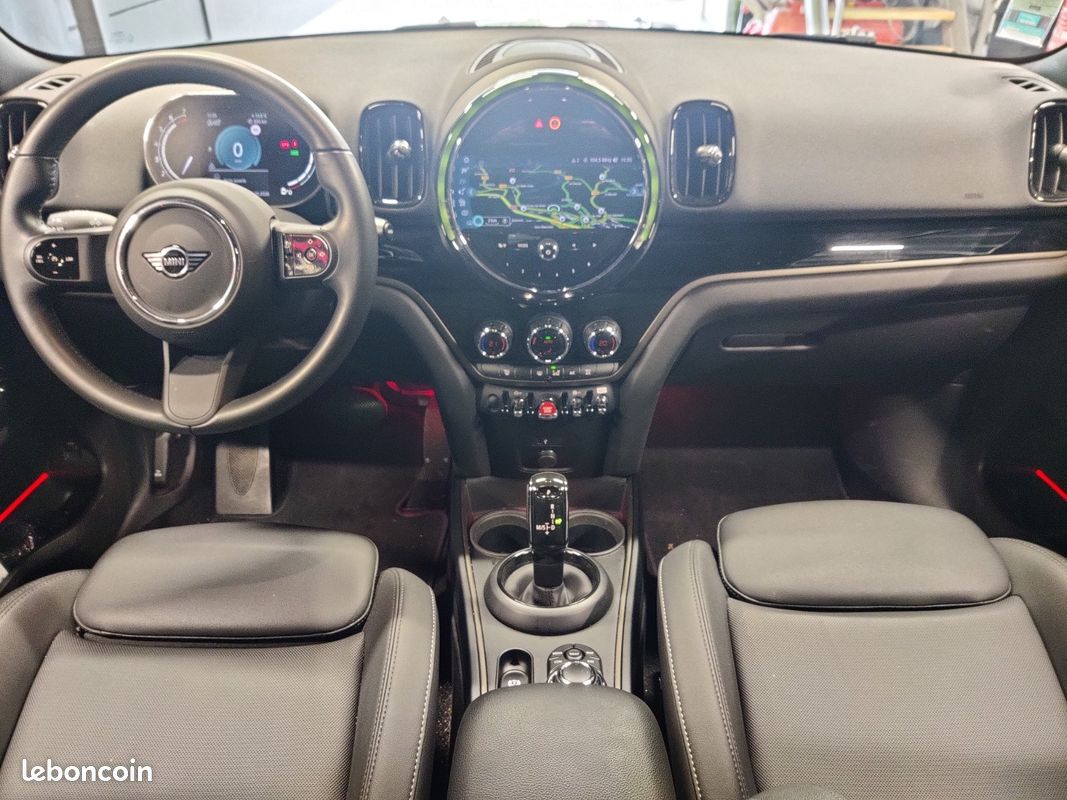 MINI COUNTRYMAN F60 LCI 136 ch BVA7 Cooper Edition Highlands (image 20)