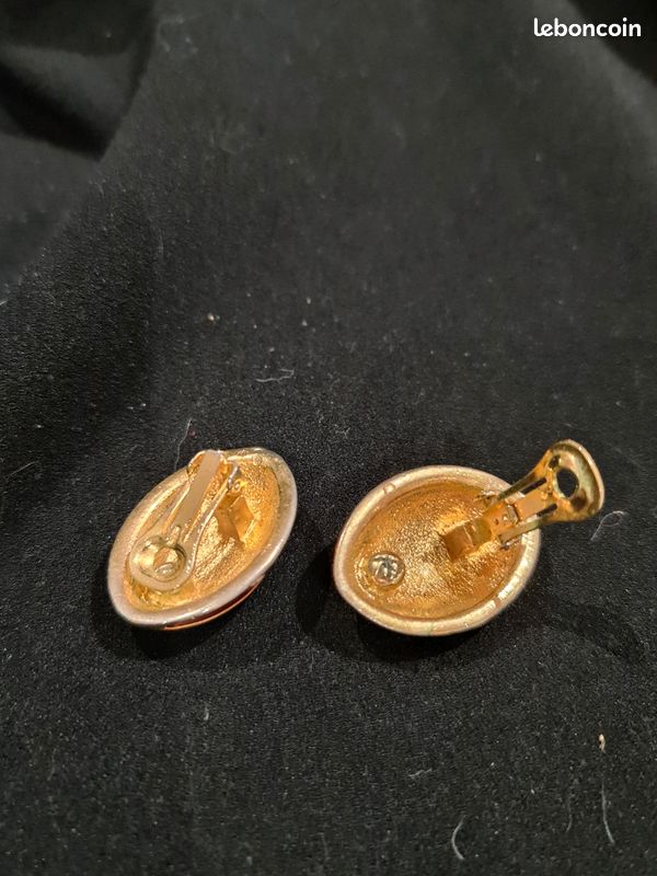 Paire de boucles d'oreilles à clip vintage émaillée rouge (image 3)