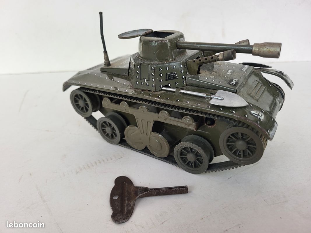 LOTS JOUSTRA CHAR TANK POUR PIECES TOLE