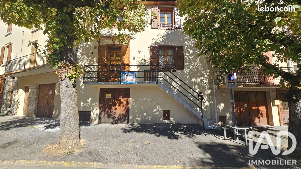 Maison 3 pièces 85 m² · à Maurs · 85 m² · 77 000 €