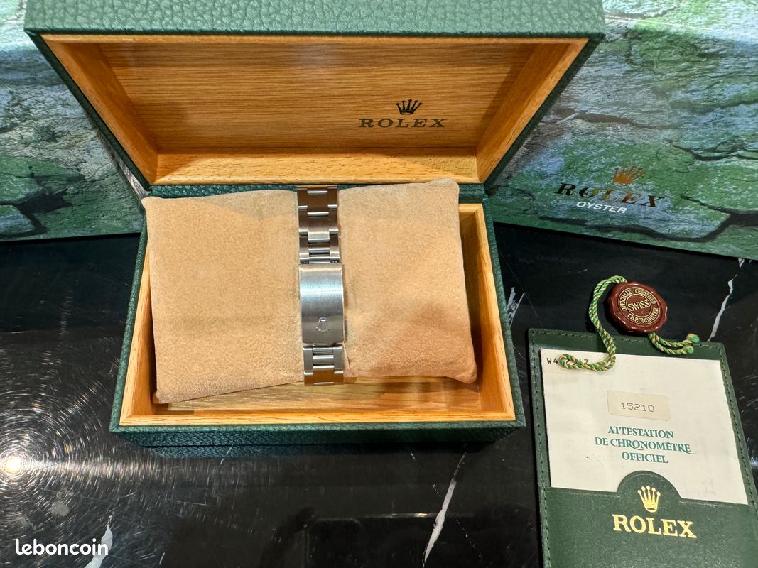 Rolex Oyster Perpetual Date 15210 - Full Set 1995 (image 10)
