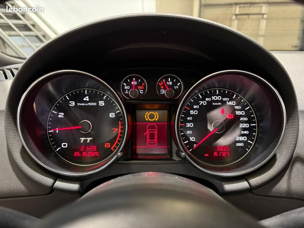 AUDI TT Roadster 2.0 TFSI - 200CV - ENTRETIEN SUIVI - CARPLAY (image 26)