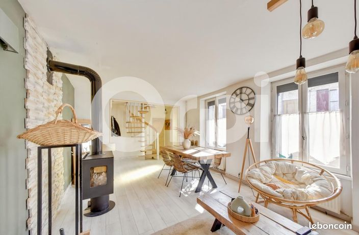 Maison 3 pièces 84 m²