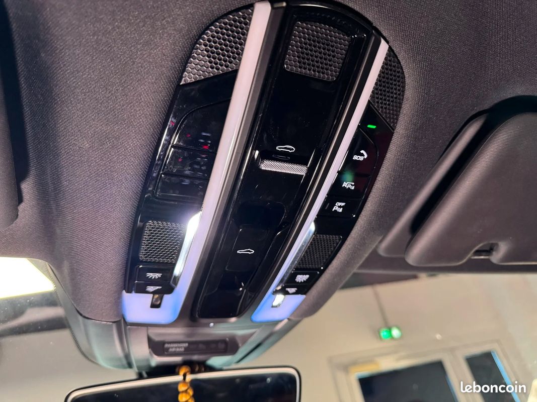 PORSCHE CAYENNE E-Hybrid 3.0 V6 462 ch Tiptronic BVA S / SUIVI PORSCHE (image 30)