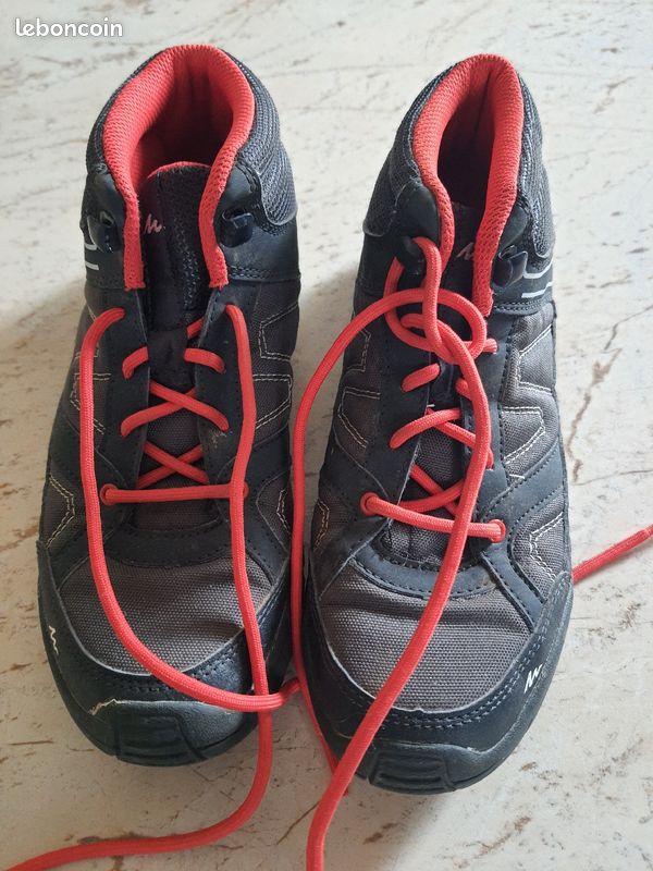 Chaussures de randonnée T38 (image 1)