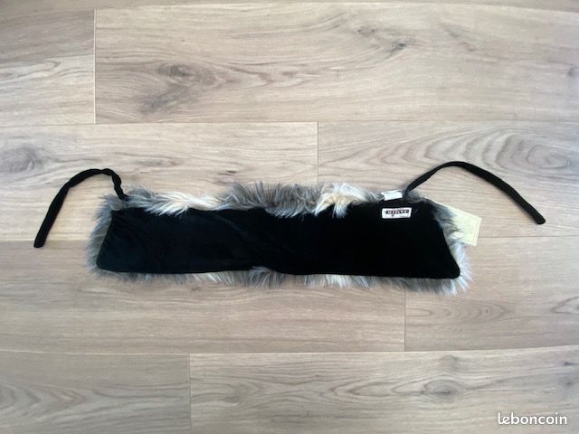 Col en fausse fourrure de marque JAMIR gris et écru avec lacet NEUF et étiqueté (image 3)