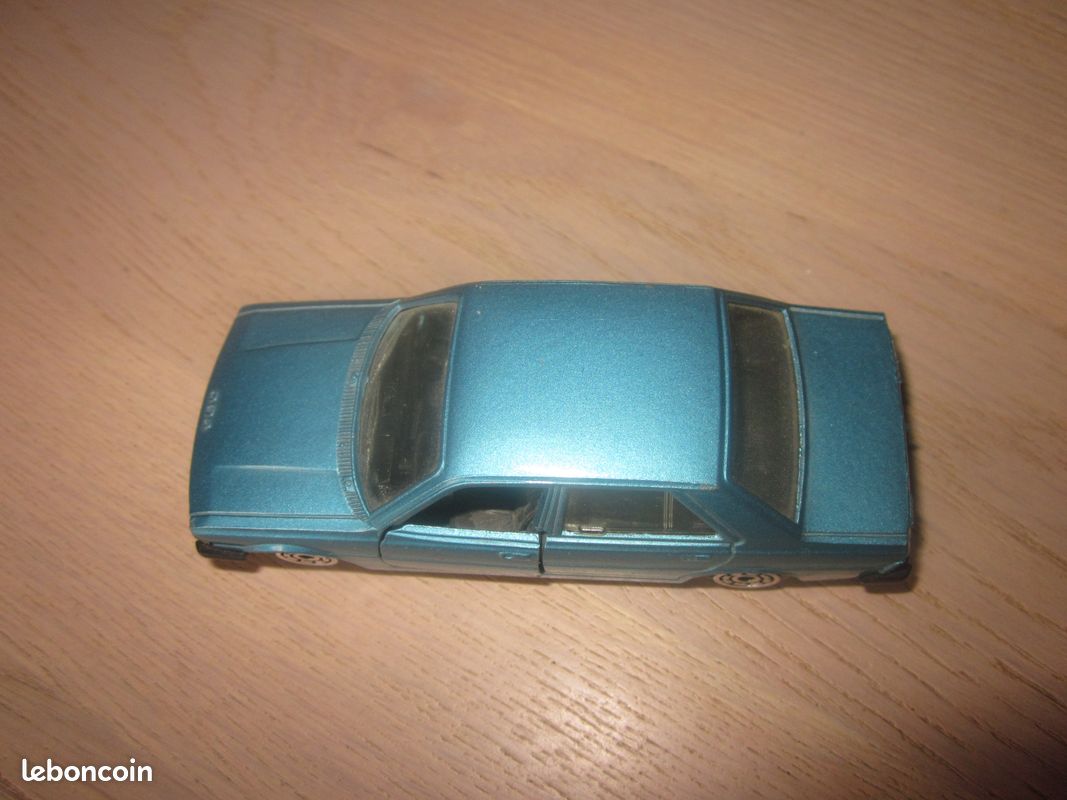 Norev Peugeot 304 1:43 – Miniature Collection Occasion Réf 89