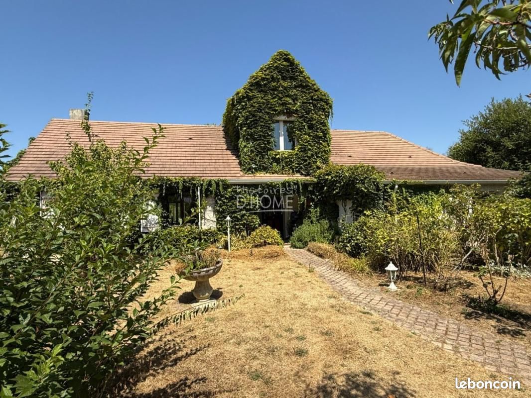 Maison 5 pièces 207 m² · à Marles-en-Brie · 207 m² · 416 000 €