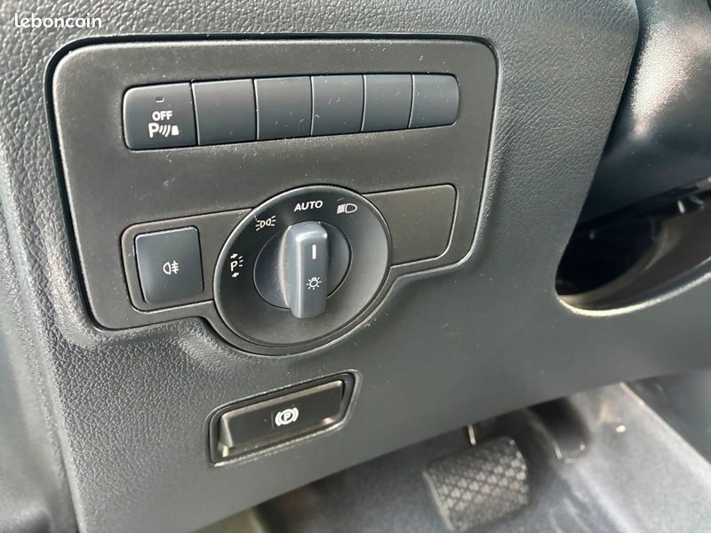 Mercedes Vito 116 CDI Fourgon Long L2 163ch BVA LED 31500HT Gar (image 27)