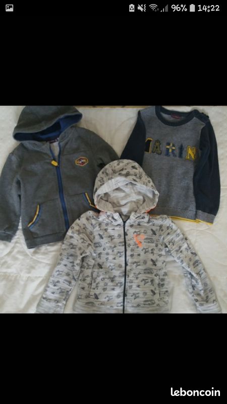 Lot gilet garçon 5 ans (image 1)