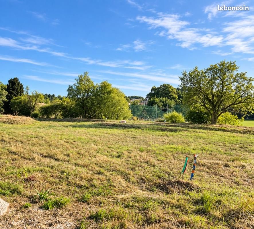 Terrain 190 m² · à Beauvoisin · 79 000 €