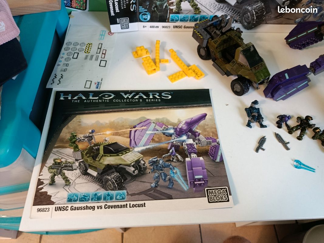 Mega Bloks Halo - UNSC Gausshog Vs Covenant Locust - Set 96823 - Occasion