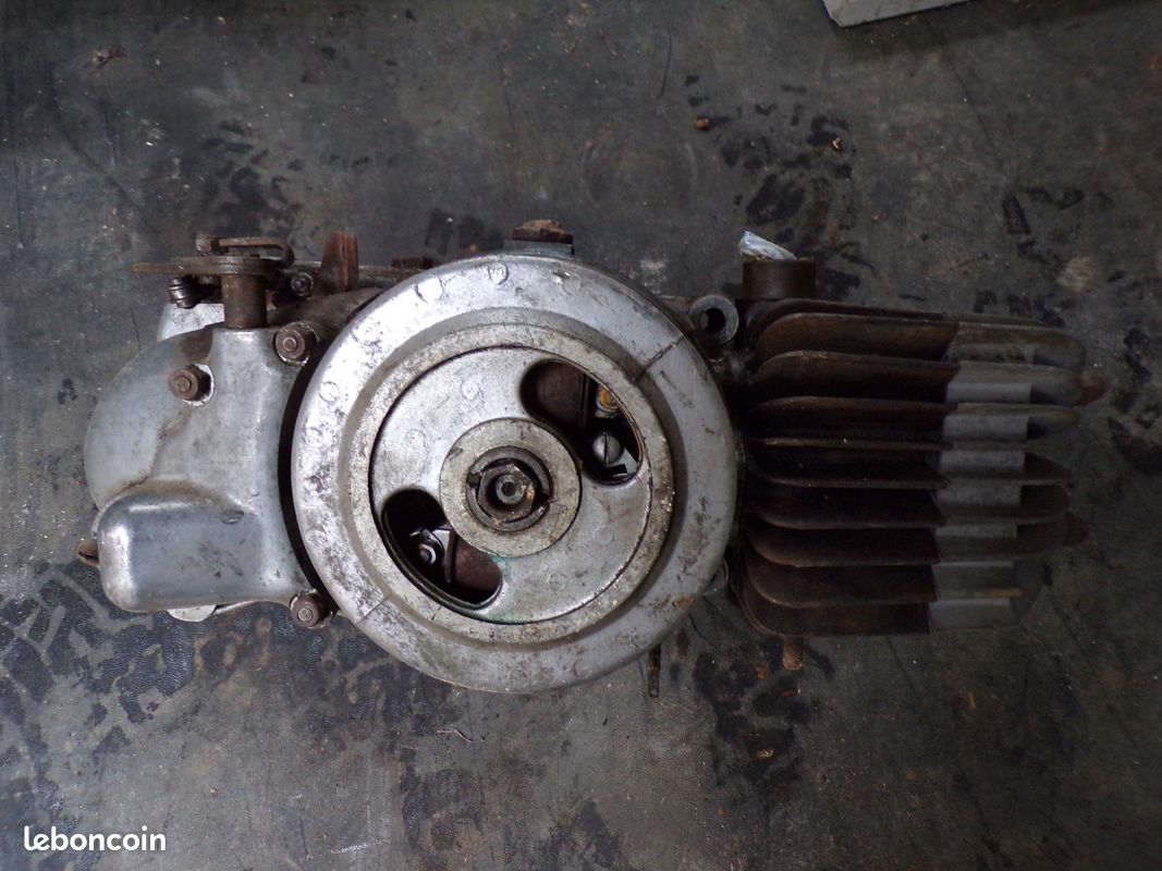 Moteur AMC ISARD Elan Derny René GUILLER 125 (image 1)