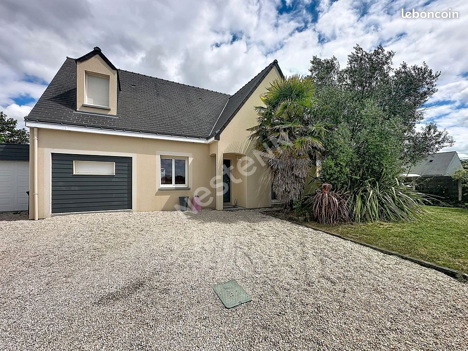 Maison 5 pièces 133 m² · à Mésanger · 133 m² · 299 990 €