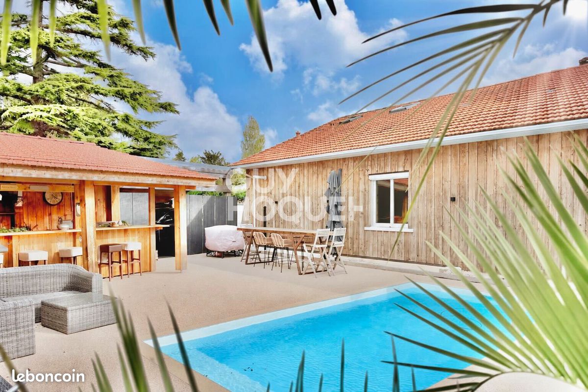 Maison 7 pièces 156 m² · à Gujan-Mestras · 156 m² · 599 000 €
