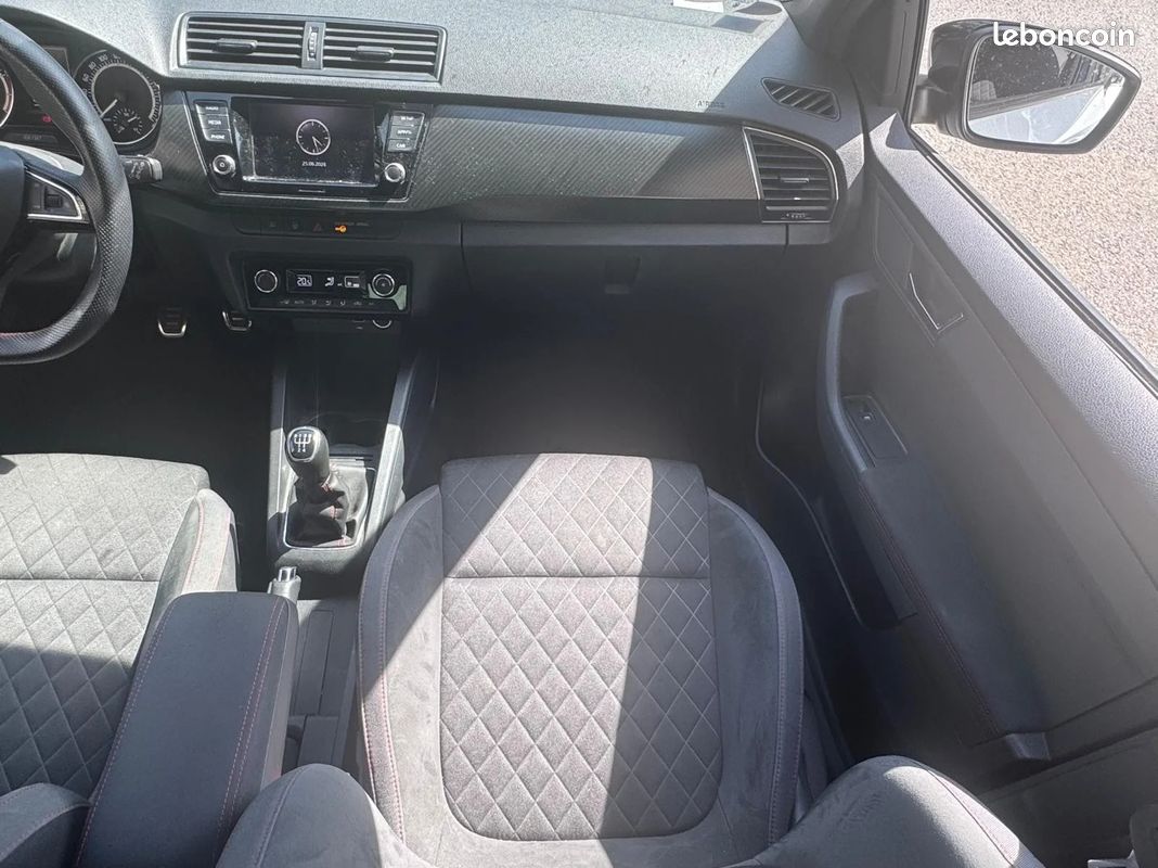 Skoda fabia skoda fabia 95 tsi monte carlo bvm-carplay-key less go-caméra de recul (image 18)