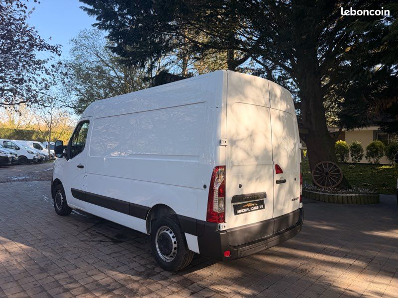 Renault Master L2H2 2.3 dCi 135 ch TRAC Grand Confort 2022 – photo 4